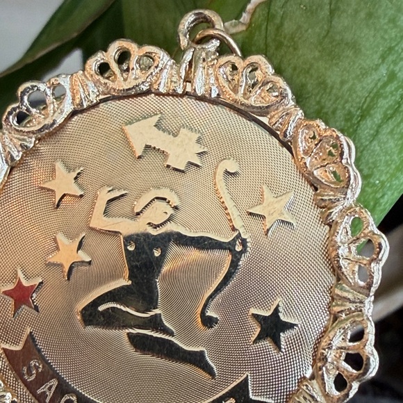 14 karat gold, Sagittarius charm - Picture 4 of 8